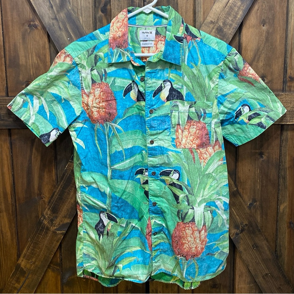 Hurley Hawaiian Shirt Button Up Men’s MediumToucan Pineapple Print Tropical